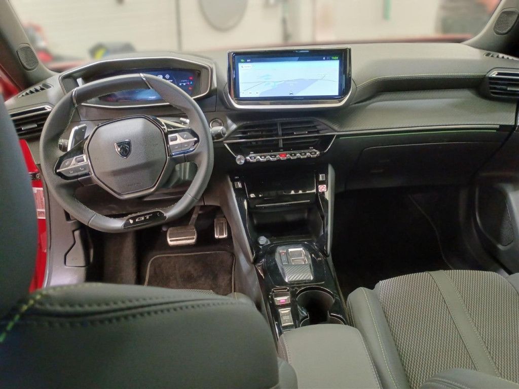 Peugeot 2008 PureTech 130 GT AT LED Navi Kamera360 PDC A