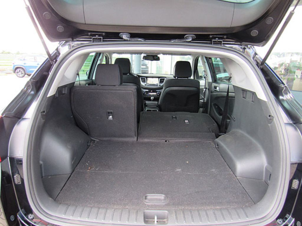 Hyundai Tucson 1.6 blue Advantage  NAVI Sitzhzg R-Kamera