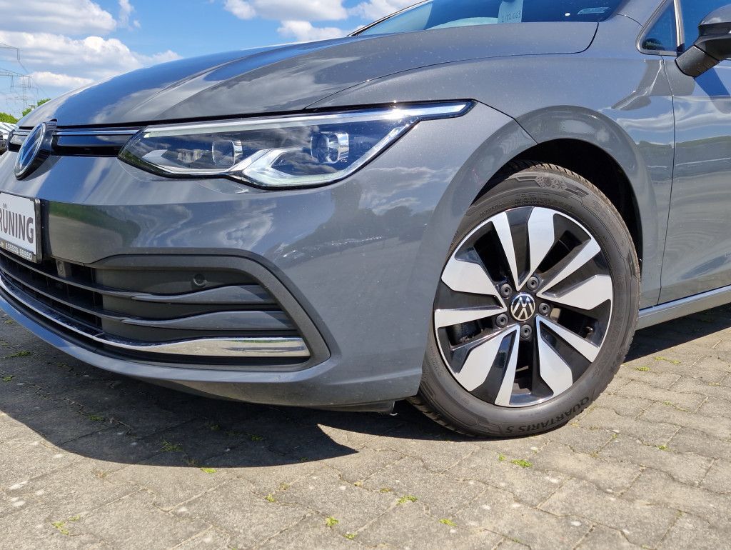 Volkswagen Golf 2.0 TDI DSG Move Pano AHK Kamera HUD Navi L