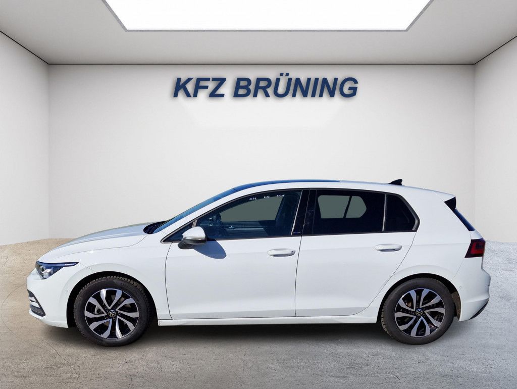 Volkswagen Golf 2.0 TDI DSG Active Pano IQ.Light AHK HUD SH