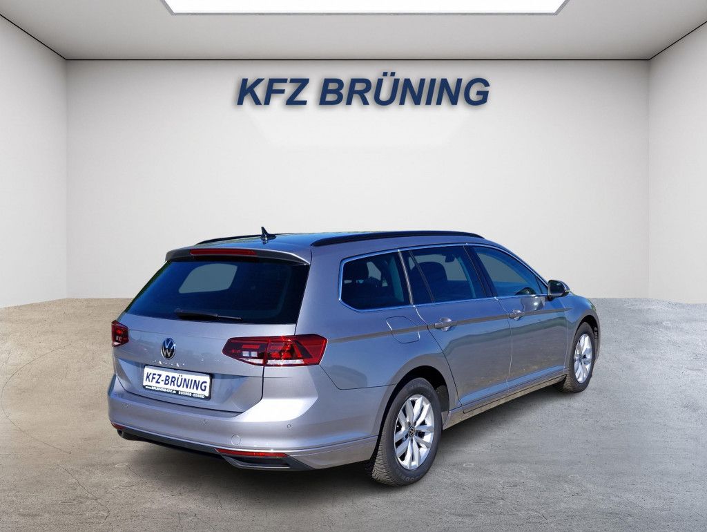Volkswagen Passat Variant 1.5 TSI DSG Business Navi LED AHK