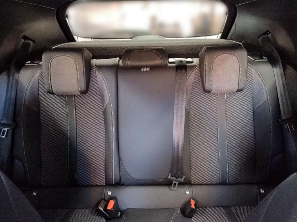 Peugeot 2008 PureTech 130 GT AT LED Navi Kamera360 PDC A