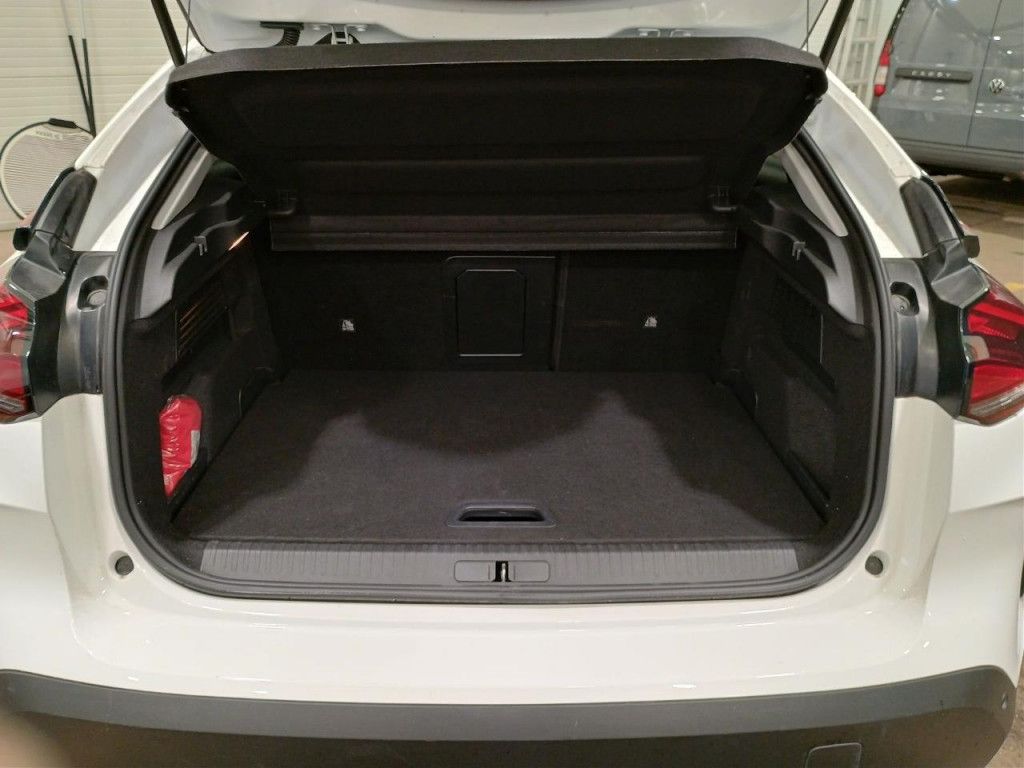Citroën C4 PureTech 130 AT Max LED Navi Kamera 360 HeadU