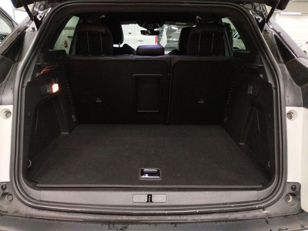 Peugeot 3008 PHEV 300 e AT LED Navi Kamera SHZ ACC PDC K