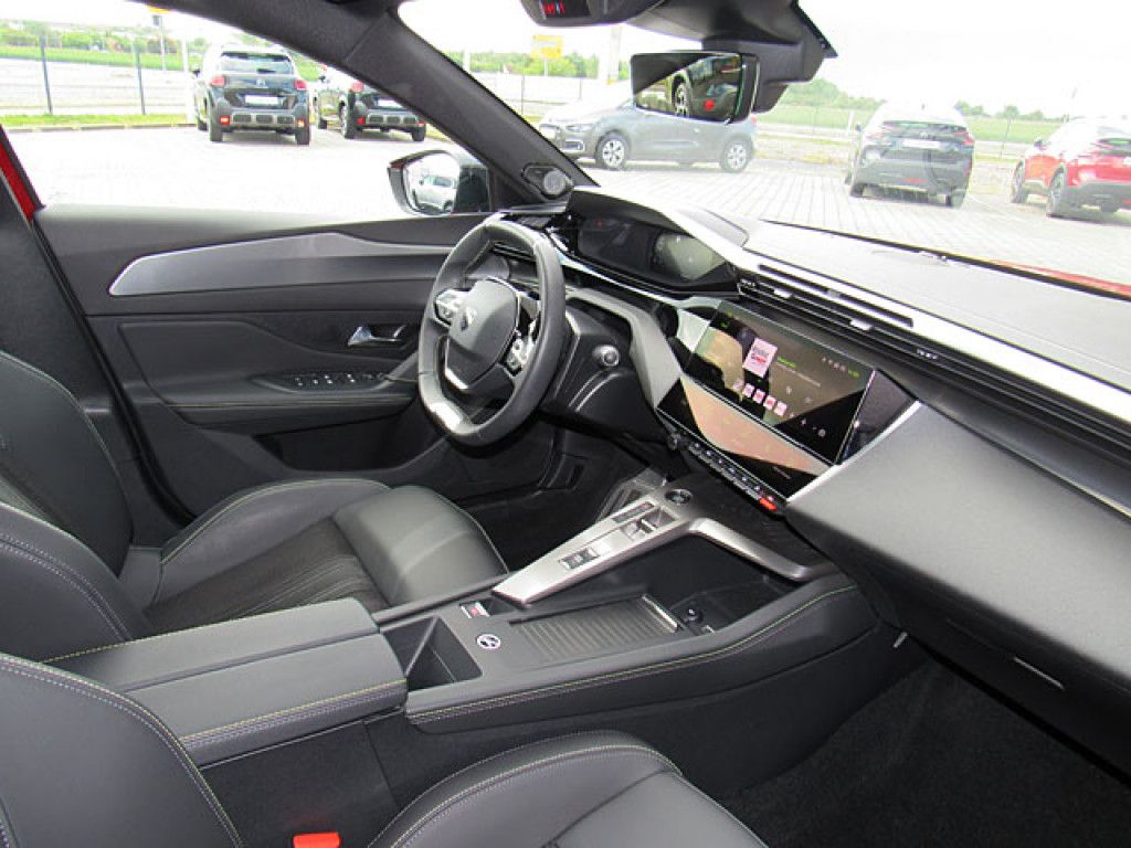 Peugeot 308 SW GT PureTech AT8 FOCAL-Sound MatrixLED Sit