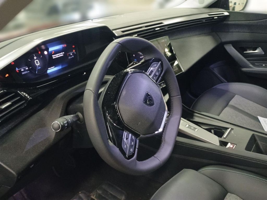 Peugeot 408 PureTech 130 Allure AT LED Navi Kamera SHZ