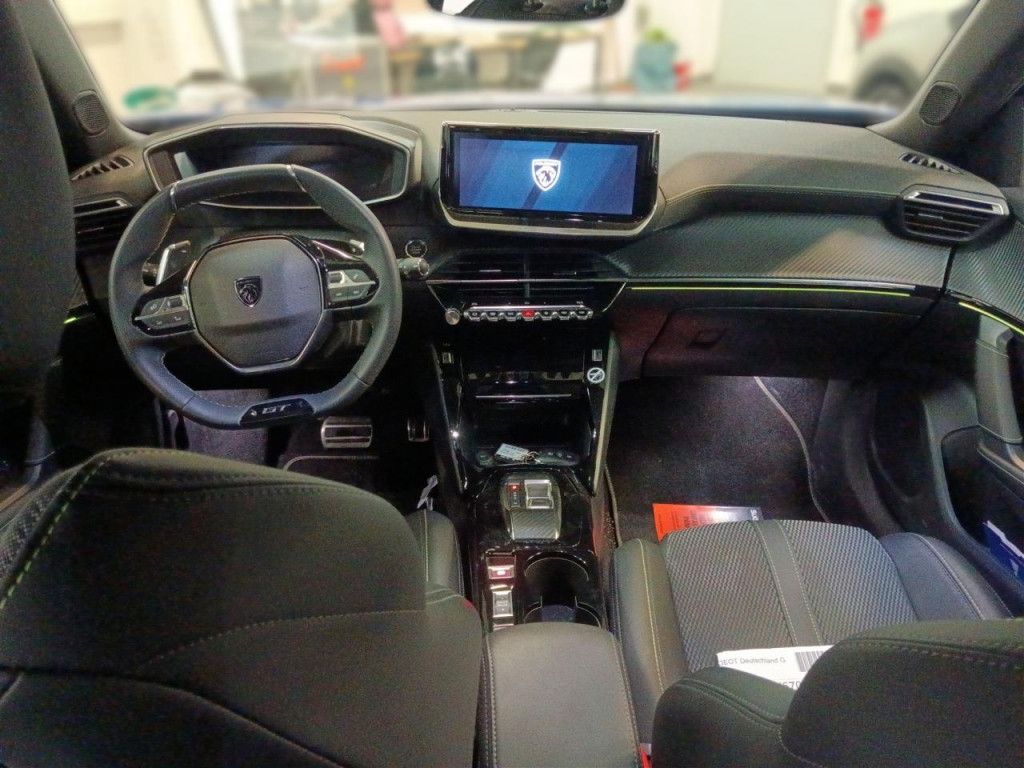 Peugeot 2008 PureTech 130 GT AT LED Navi Kamera360 PDC A