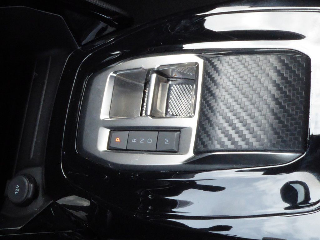 Peugeot 2008 PureTech 130 Allure AT LED Navi Kamera 360