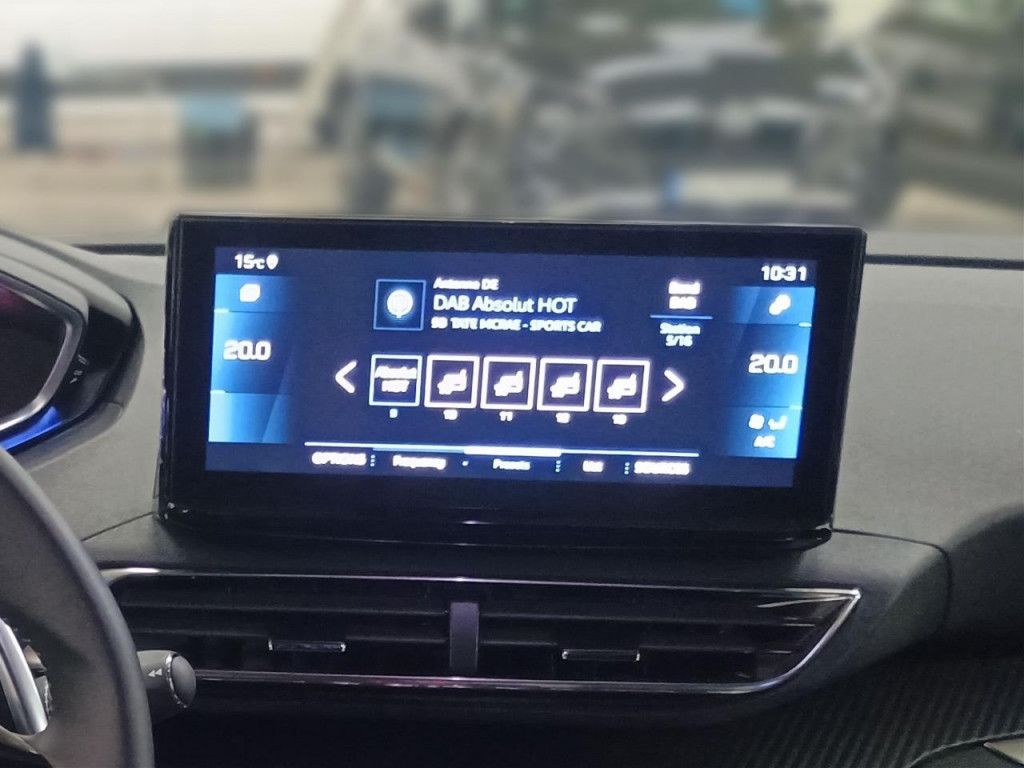 Peugeot 3008 PureTech 130 Allure AT LED Navi Kamera 360