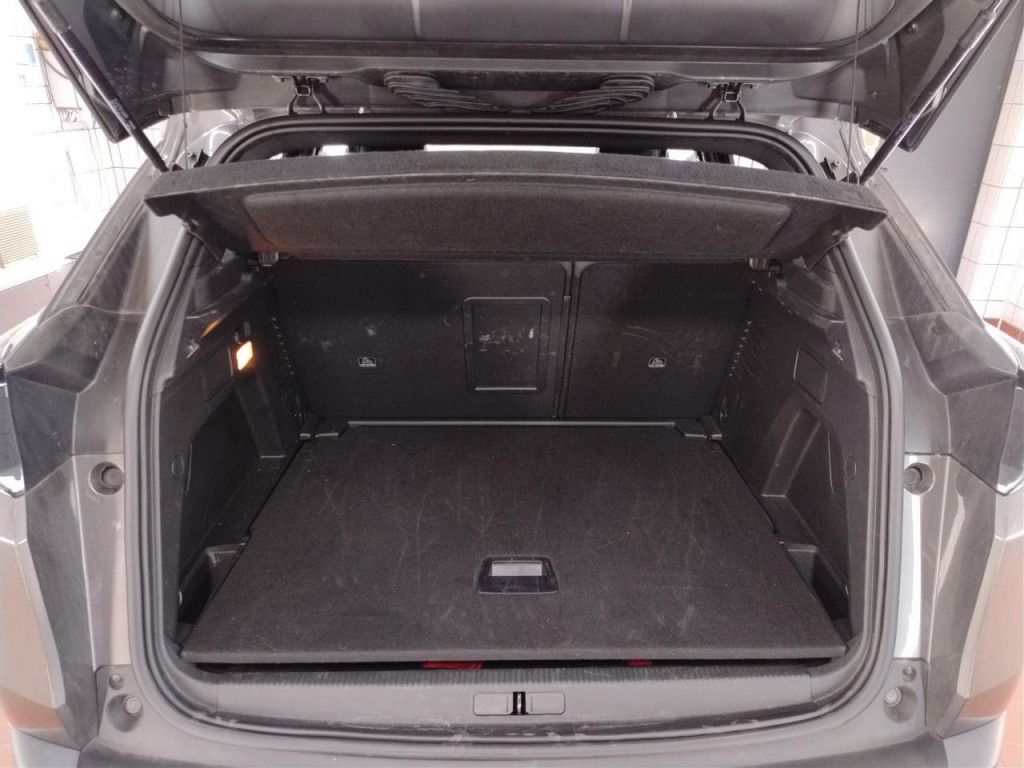 Peugeot 3008 PureTech 130 Allure AT LED Navi Kamera 360