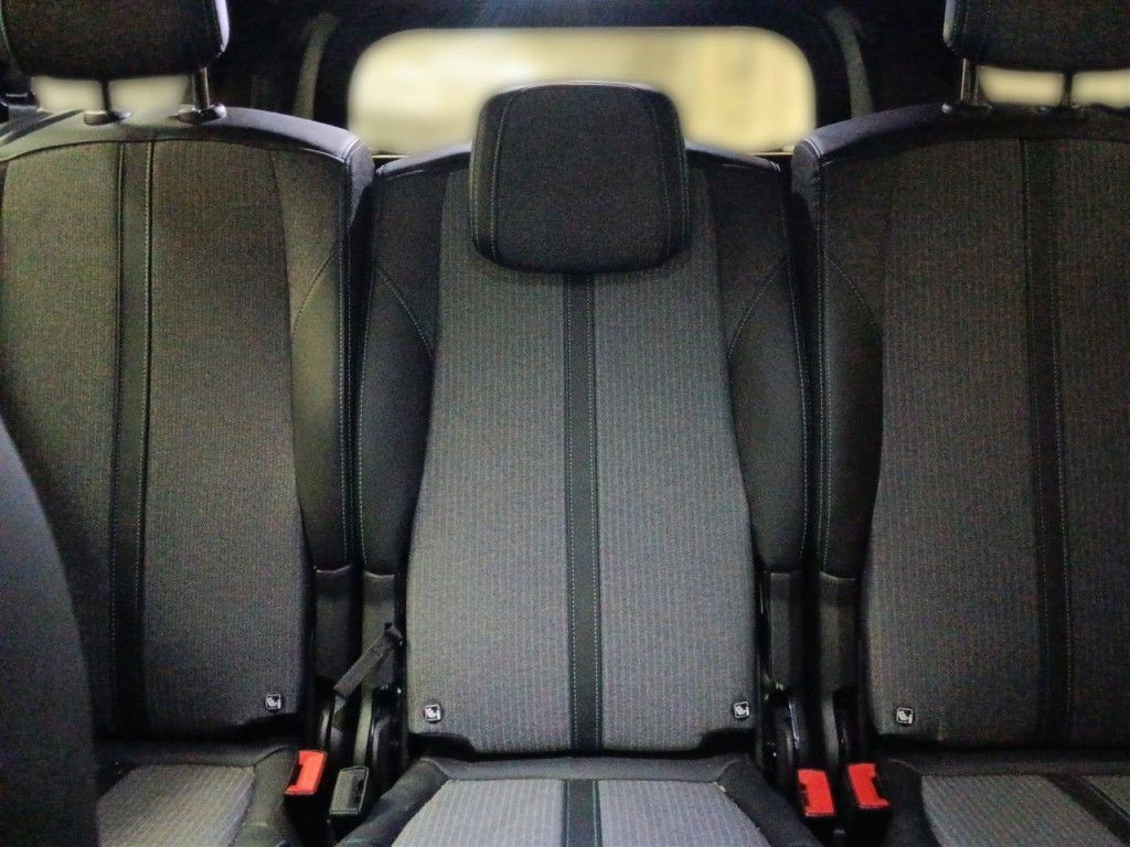 Peugeot 5008 Hybrid 145 e-DSC Allure Pack LED Navi Kamer