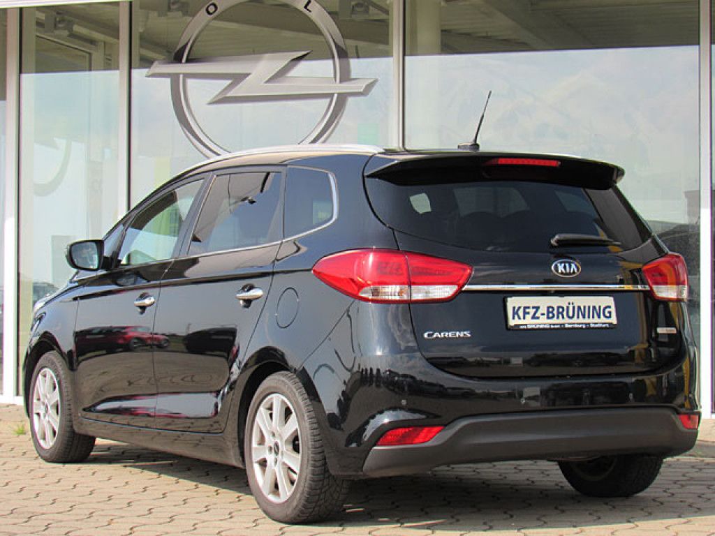 Kia Carens 1.6 Attract R-Kamera NAVI Sitzhzg PDC