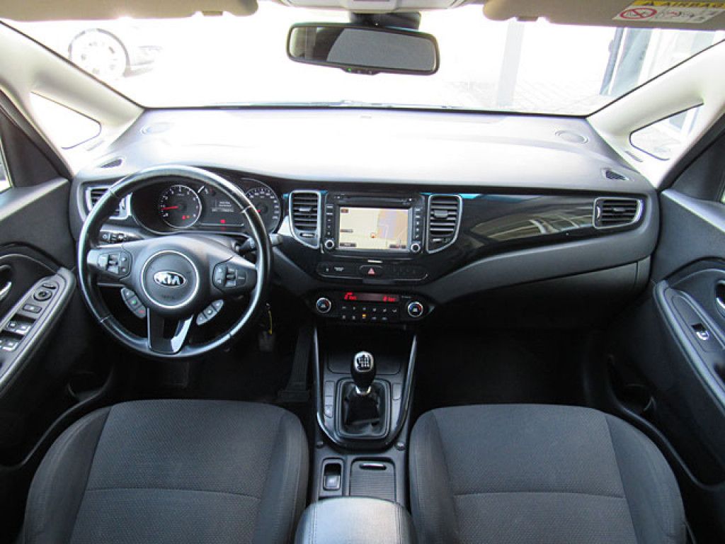 Kia Carens 1.6 Attract R-Kamera NAVI Sitzhzg PDC