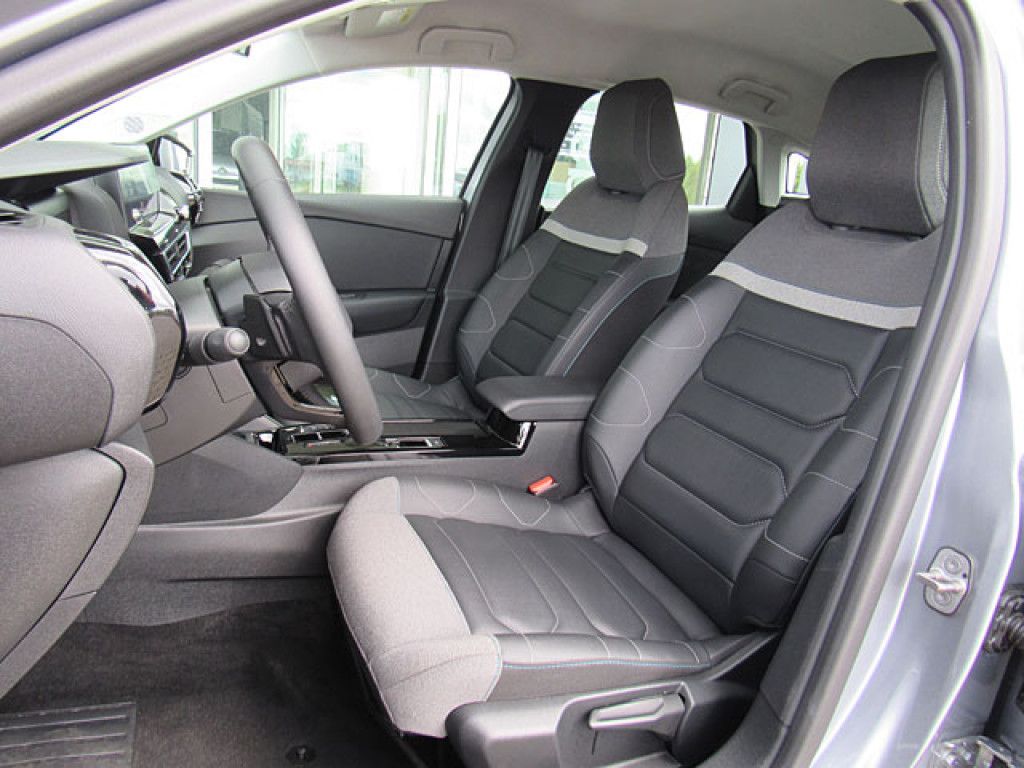 Citroën C4 Plus PureTech 130 AT8 LED-Licht Navi R-Kamera