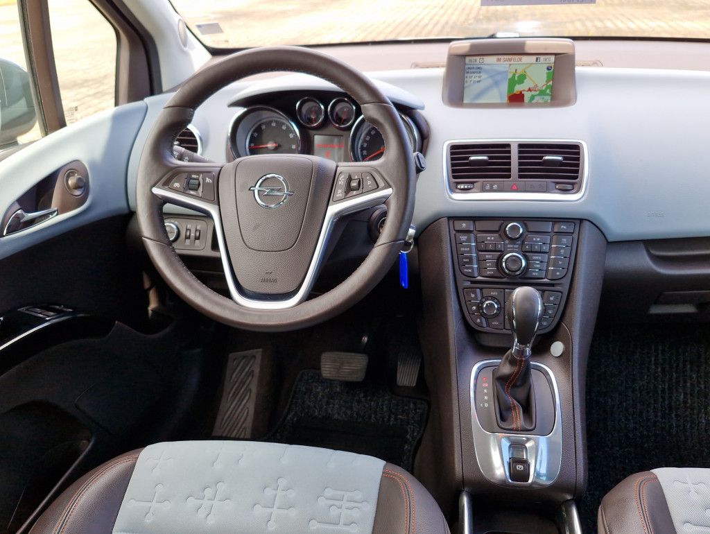 Opel Meriva 1.4 Turbo Innovation Automatik SHZ LHZ Na