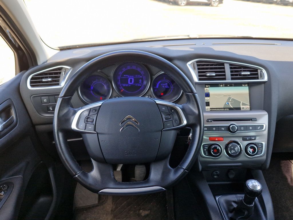 Citroën C4 1.6 Blue-HDI Selection Navi SHZ 8-fach
