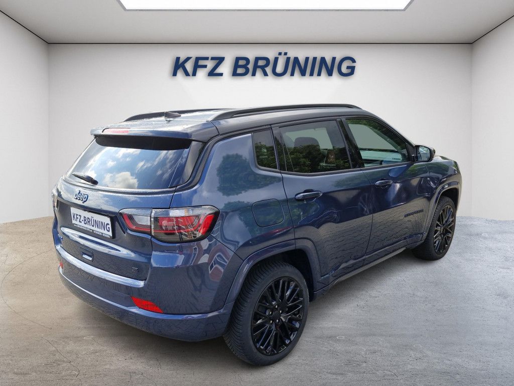 Jeep Compass 1.3 T-GDI I4 4xe PHEV S AT Navi Leder LE