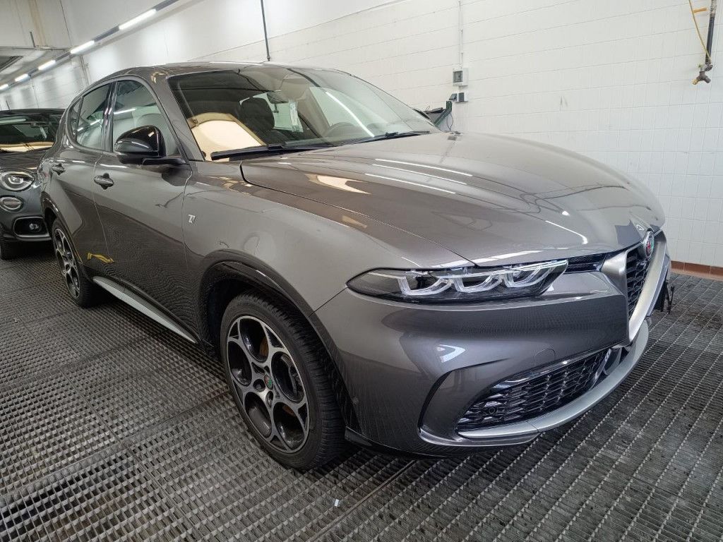 Alfa Romeo Tonale 1.5 MHEV MatrixLED NAVI 360-Kamera Sitzhz