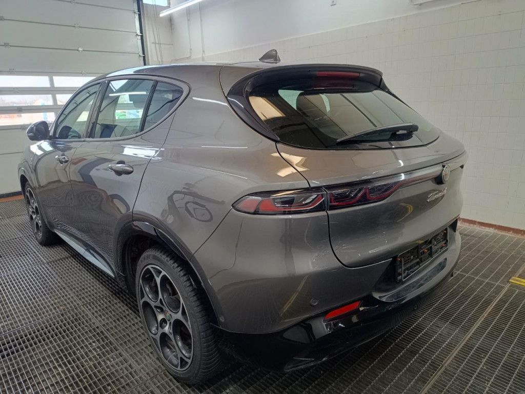 Alfa Romeo Tonale 1.5 MHEV MatrixLED NAVI 360-Kamera Sitzhz