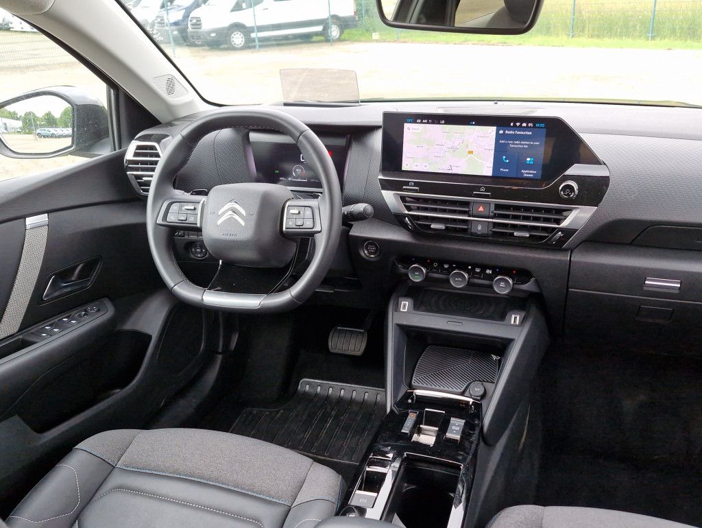 Citroën C4 PureTech 130 AT Max LED Navi Kamera 360 HeadU