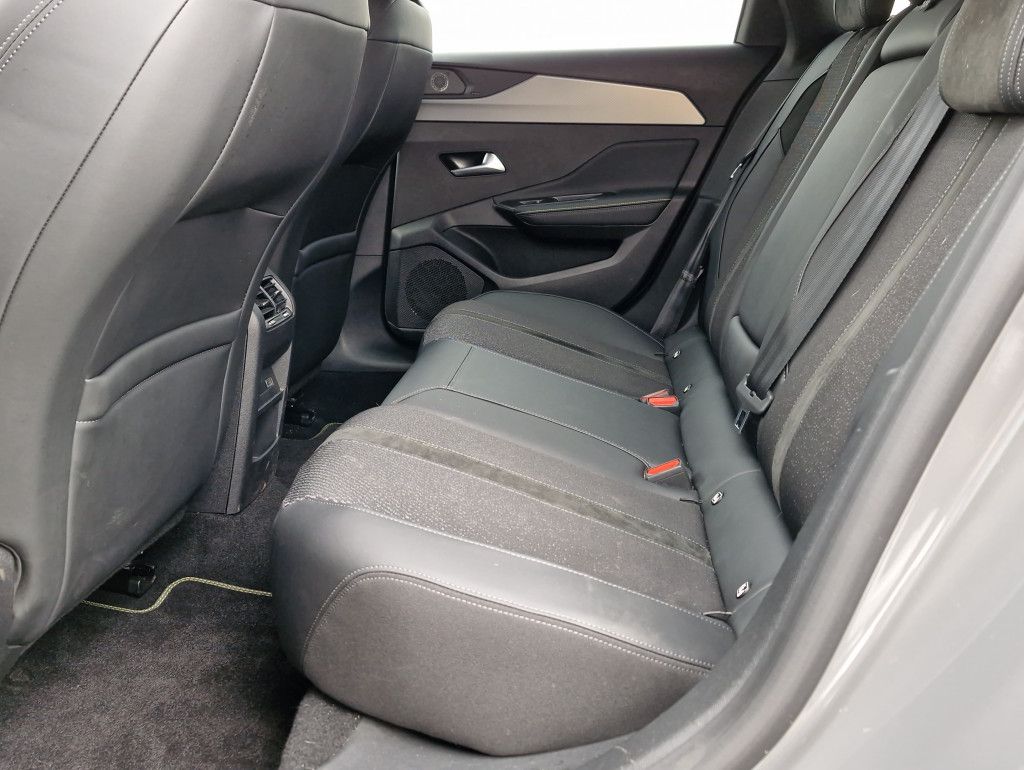 Peugeot 308 SW PureTech 130 GT AT LED Navi Kamera PDC To