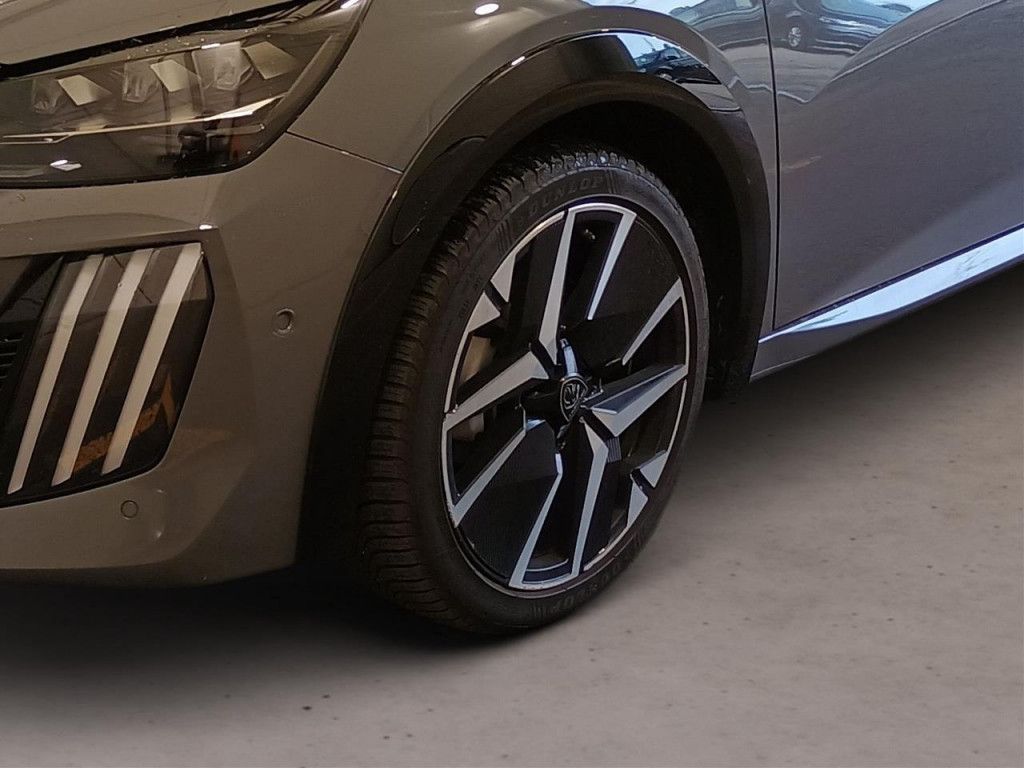 Peugeot 208 Hybrid 145 e-DSC GT AT LED Kamera 360 PDC AC
