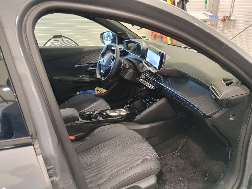 Peugeot 208 Hybrid 145 e-DSC GT AT LED Kamera 360 PDC AC