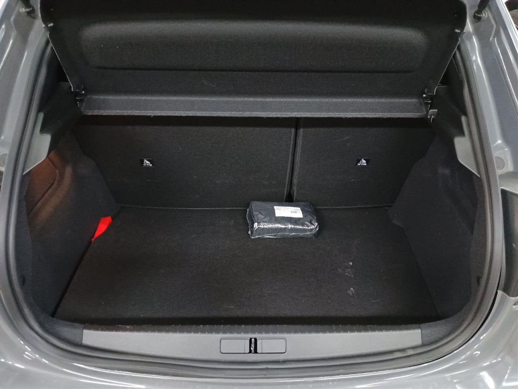 Peugeot 208 Hybrid 145 e-DSC GT AT LED Kamera 360 PDC AC