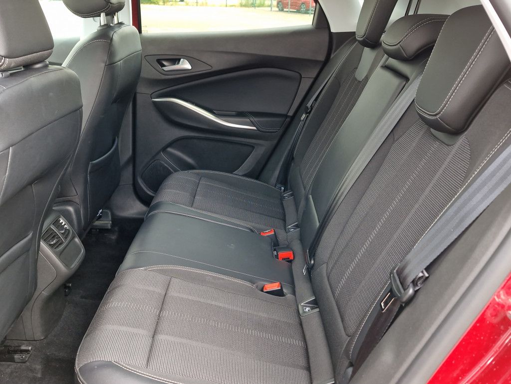 Opel Grandland 1.2 Turbo GS AT Navi SHZ LED Kamera360