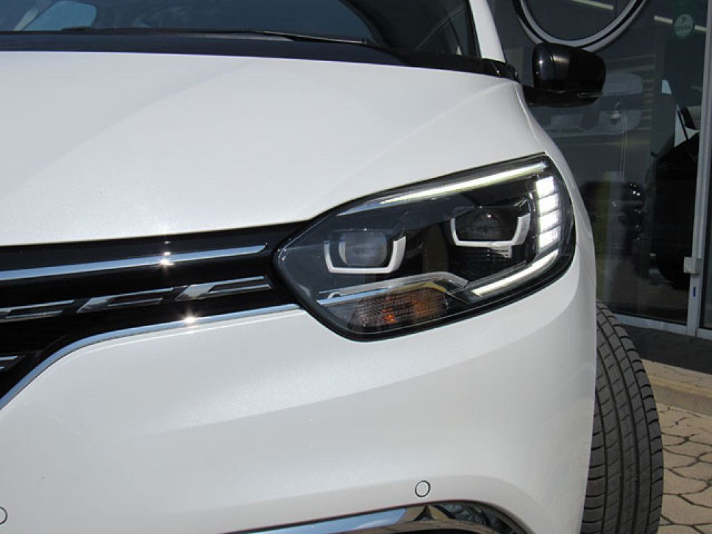 Renault Grand Scenic TCe AT7 Techno 7-Sitze FullLED Navi