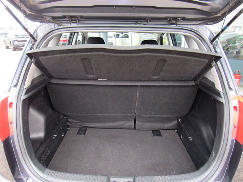 Kia Venga 1.4 Attract Klima ZV+FB
