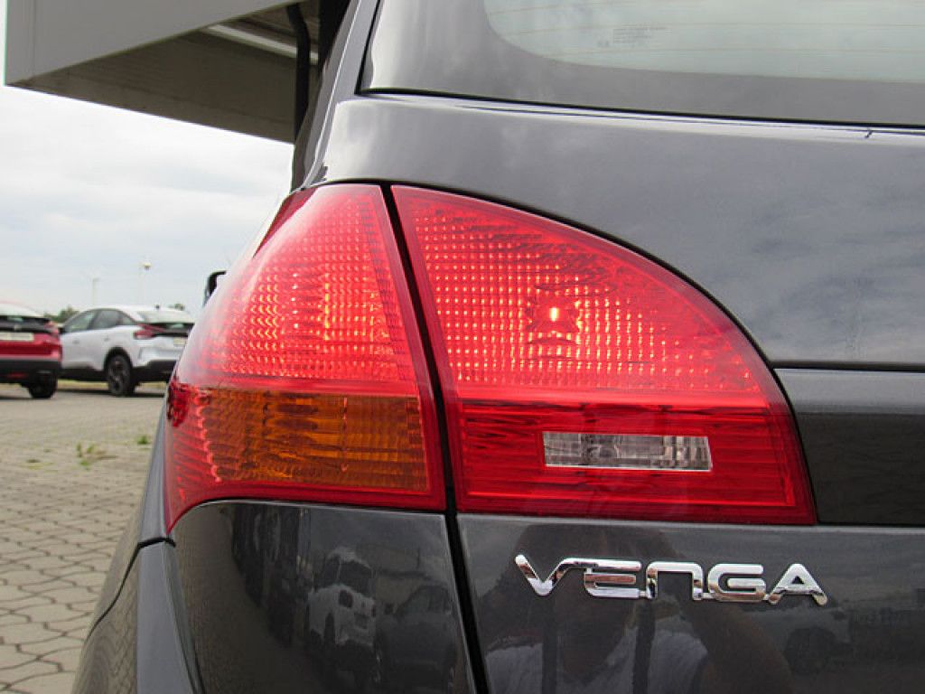 Kia Venga 1.4 Attract Klima ZV+FB