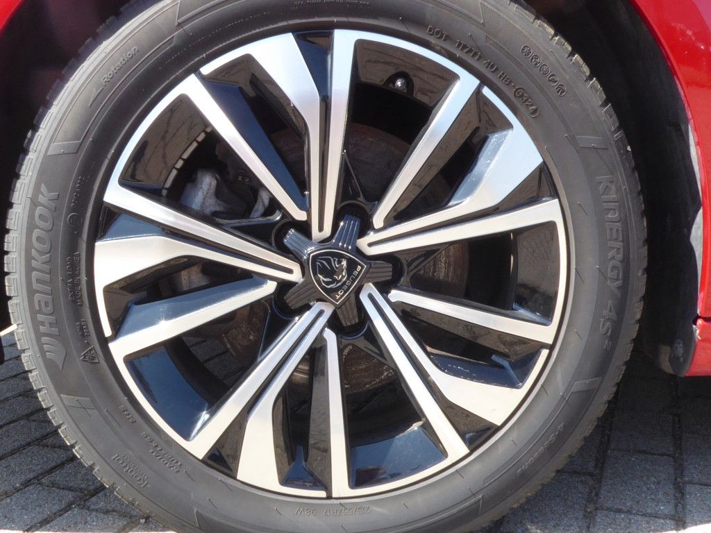 Peugeot 508 PureTech 130 Allure AT LED Navi Kamera SHZ