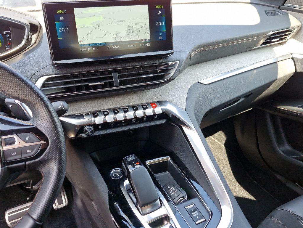 Peugeot 3008 PHEV 300 e-AT GT LED Navi Pano AHK Kamera S