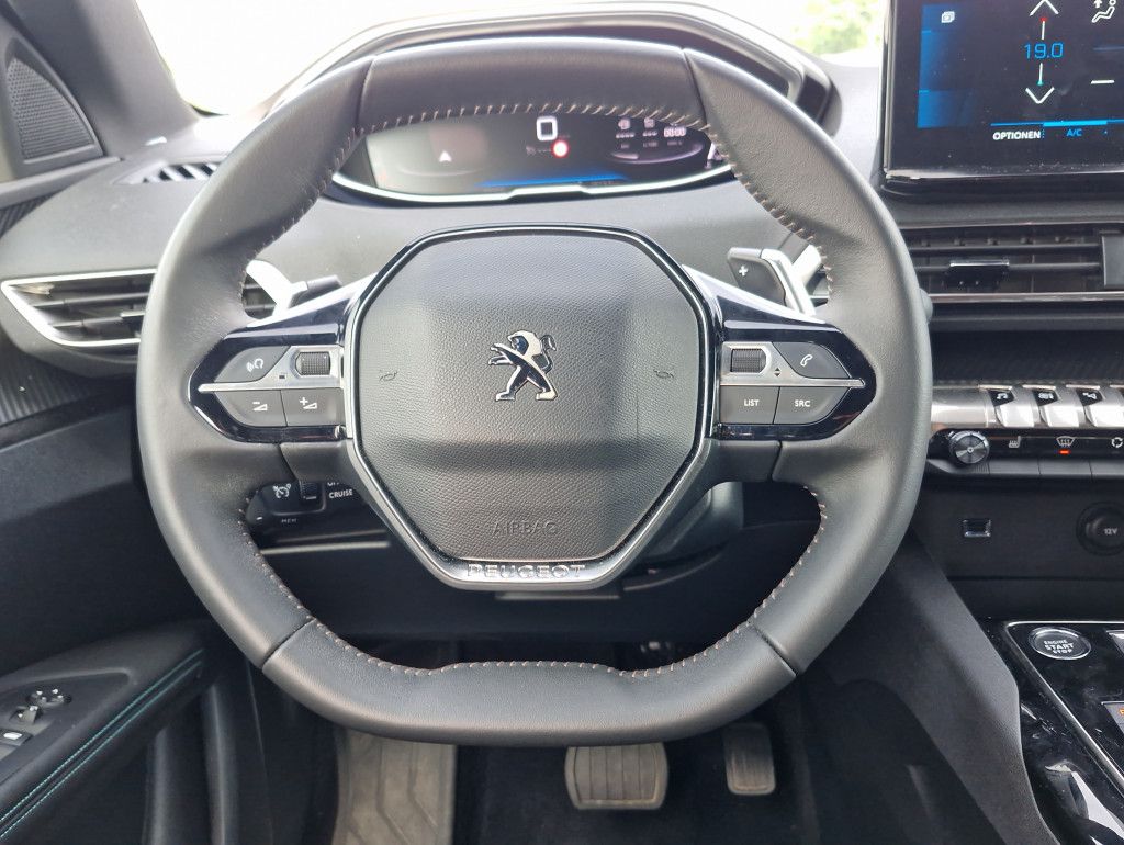 Peugeot 3008 PureTech 130 Allure AT LED Navi Kamera 360