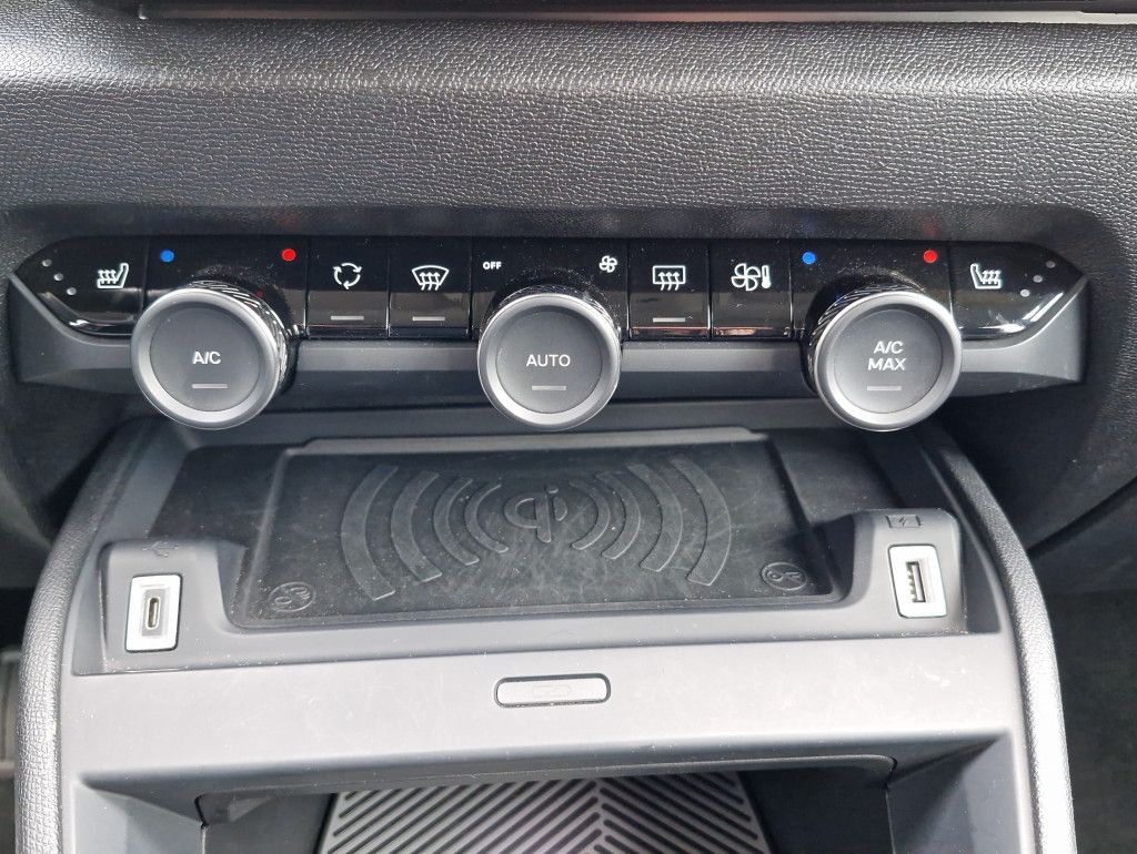 Citroën C4 PureTech 130 Max LED Navi Pano Kamera 360 Hea