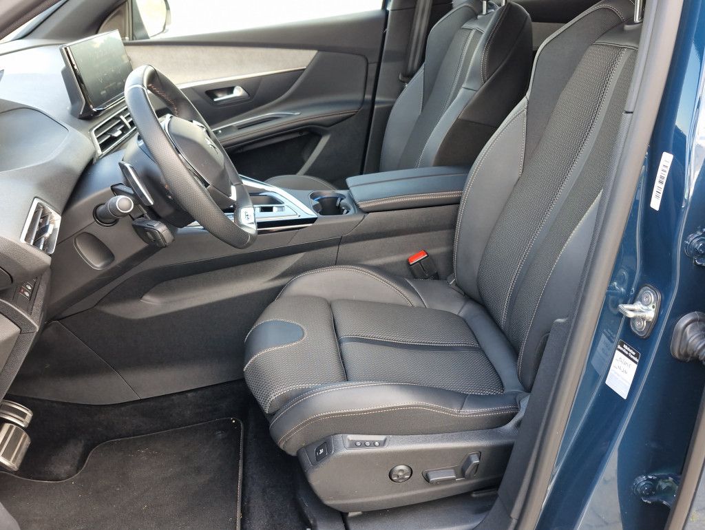 Peugeot 3008 PureTech 130 GT AT LED Navi Kamera360 SHZ S