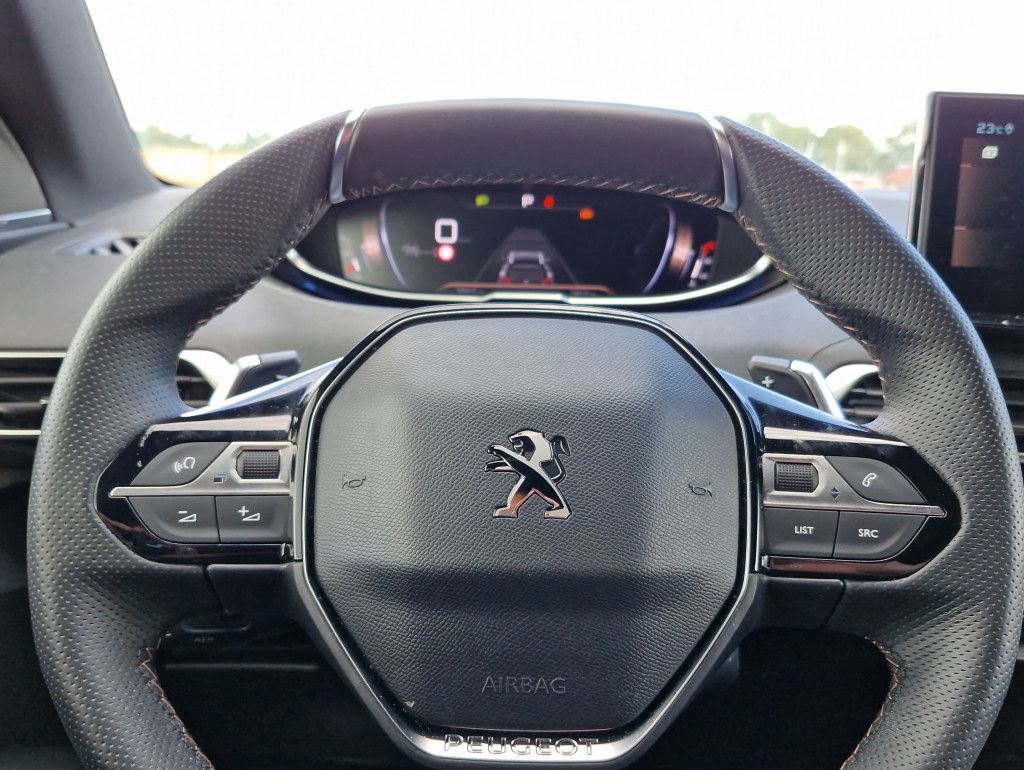 Peugeot 3008 PureTech 130 GT AT LED Navi Kamera360 SHZ S