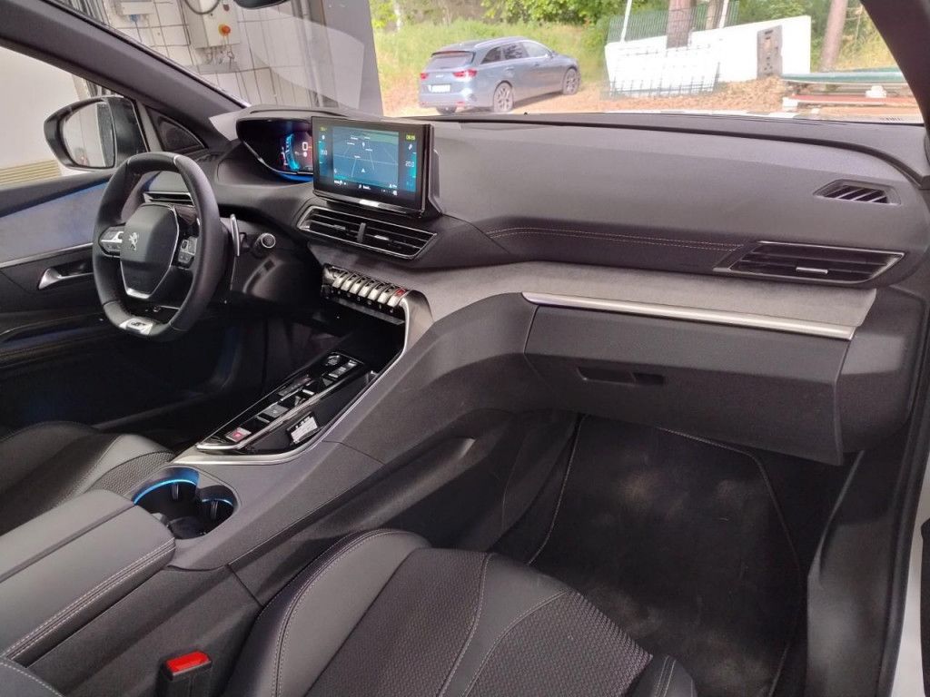 Peugeot 3008 PHEV 300 e-AT GT LED Navi Kamera SHZ ACC PD