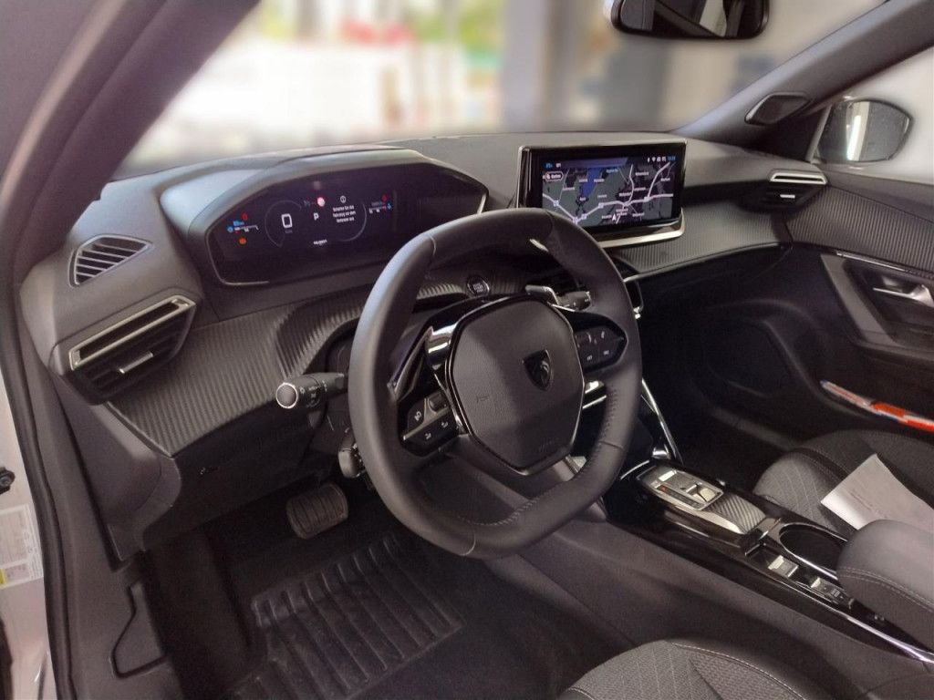 Peugeot 2008 PureTech 130 Allure AT LED Navi Kamera 360