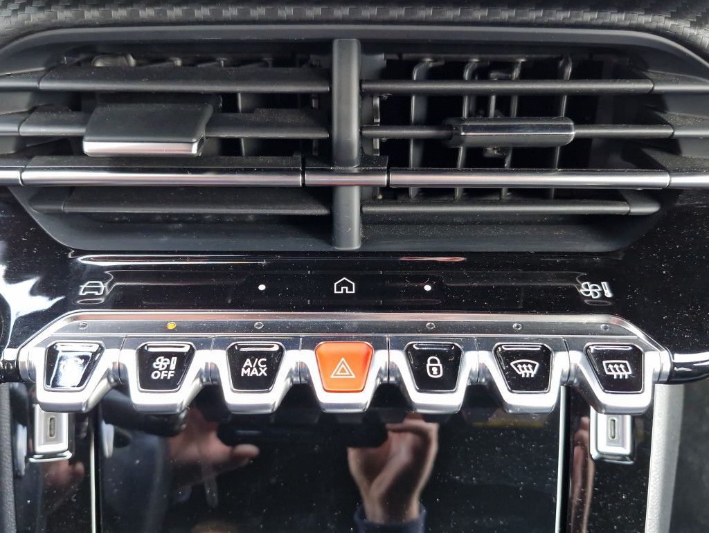 Peugeot 2008 PureTech 130 GT AT LED Navi Kamera360 PDC A