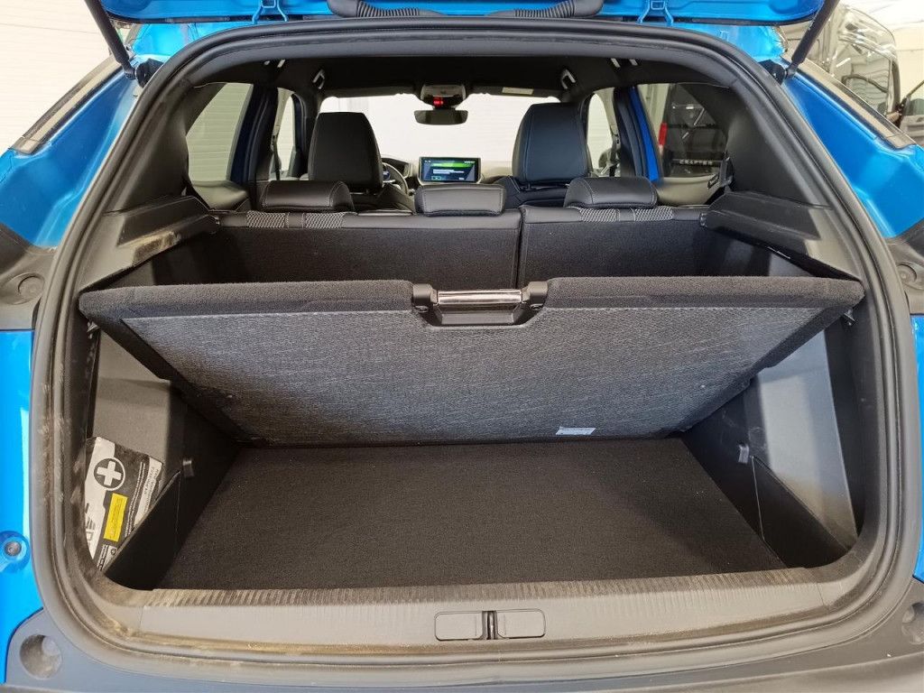 Peugeot 2008 PureTech 130 Allure AT LED Navi Kamera 360