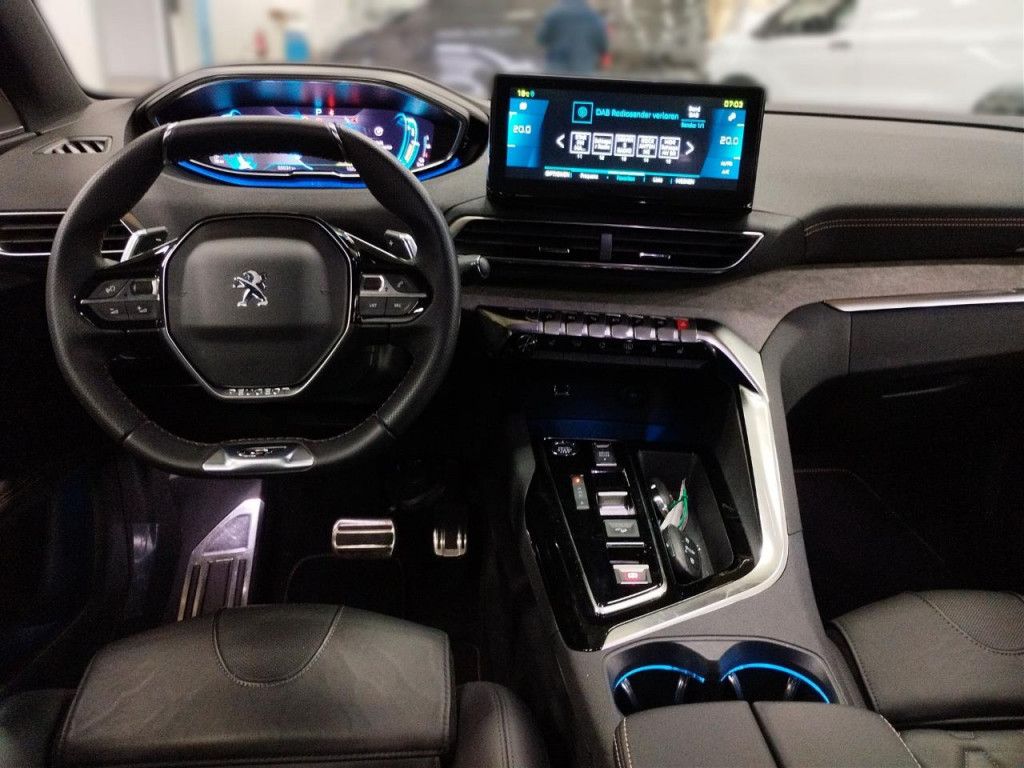 Peugeot 3008 GT Pack PHEV 300 e-AT Navi SHZ Pano Kamera3