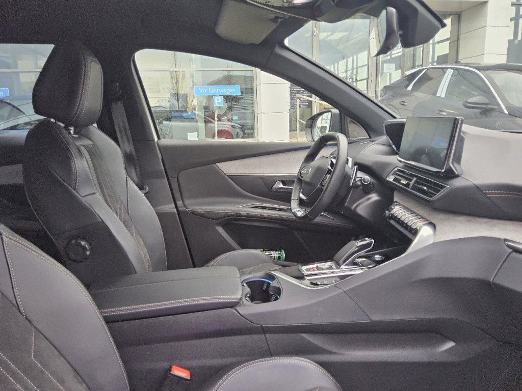 Peugeot 3008 PHEV 225 e-AT GT LED Alcantara Navi AHK SHZ