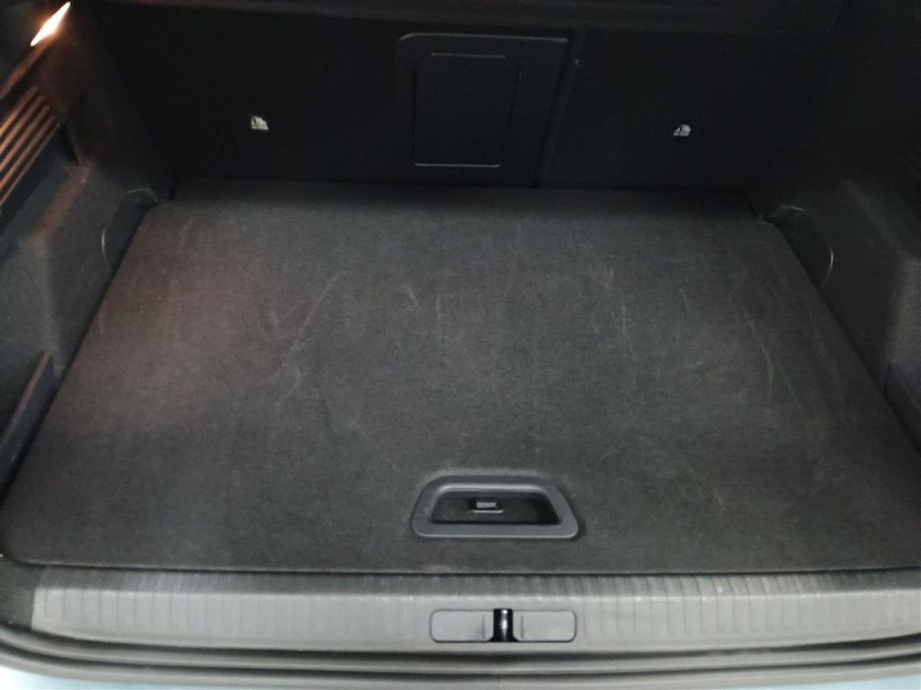 Citroën C4 PureTech 130 Plus AT LED Kamera SHZ PDC CarPl