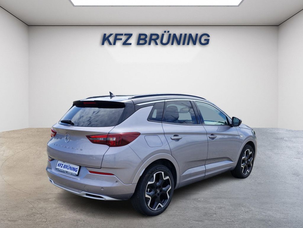 Opel Grandland 1.2 Turbo Ultimate AT Navi Alcantara L