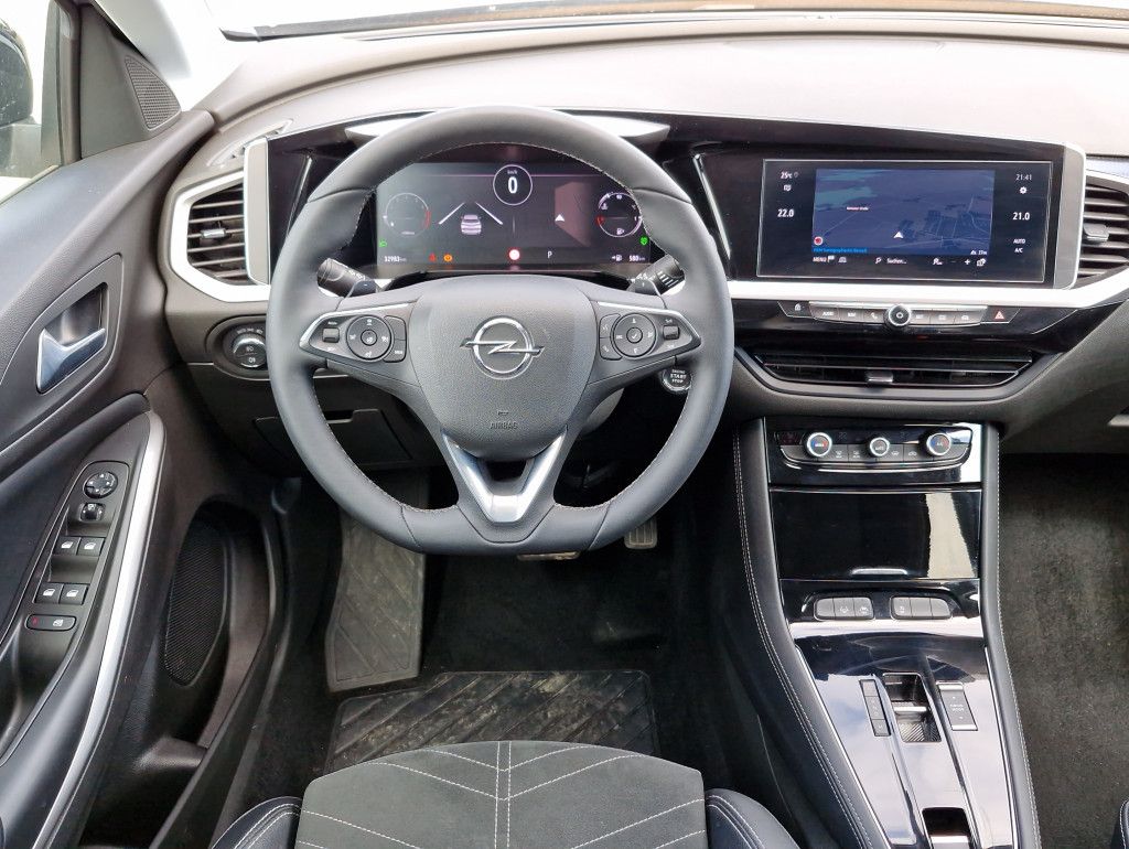Opel Grandland 1.2 Turbo Ultimate AT Navi Alcantara L