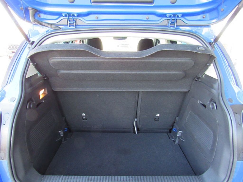 Citroën C3 Aircross Plus PureTech 130 AT6  LED-Licht NAV