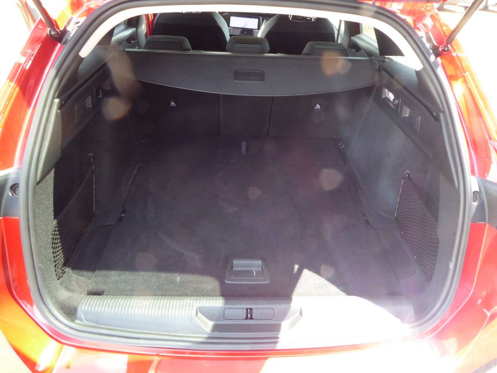 Peugeot 308 SW Allure PureTech 130  LED Navi Kamera SHZ