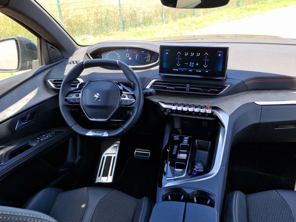Peugeot 3008 Hybrid 145 e -DSC GT LED Navi Kamera 360 SH
